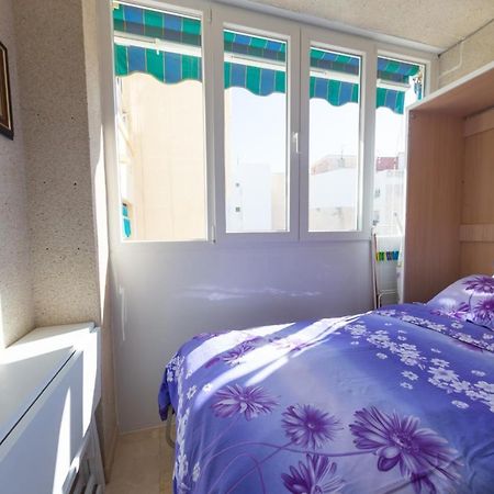 Студия На Белоснежном Пляже Los Locos Torrevieja Luaran gambar