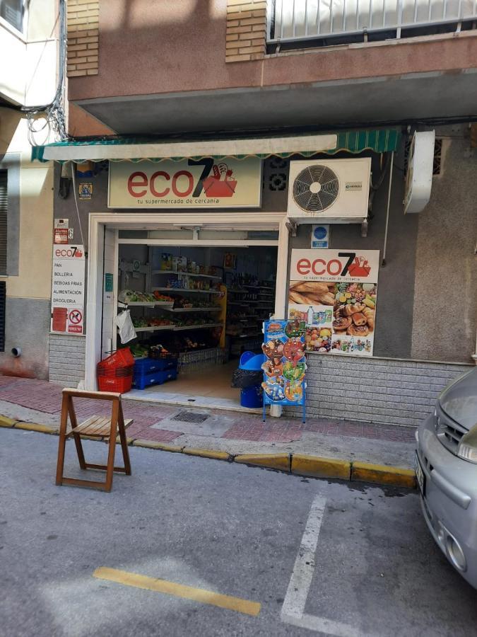 Студия На Белоснежном Пляже Los Locos Torrevieja Luaran gambar