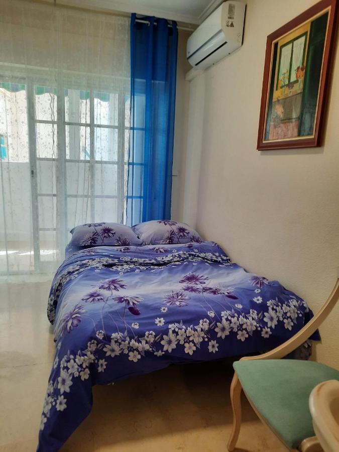 Студия На Белоснежном Пляже Los Locos Torrevieja Luaran gambar